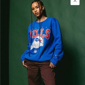 Buffalo Bills UNISEX Peace Collective crew neck size L